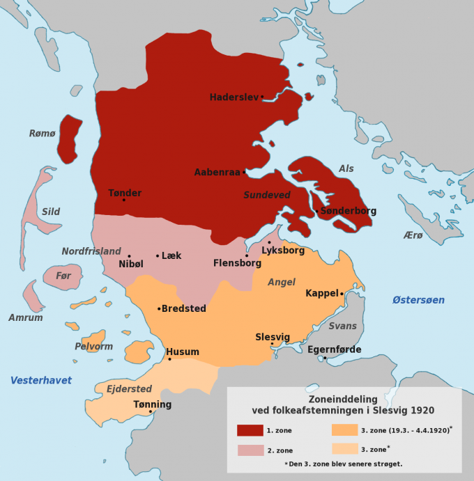 På kortet ses afstemningzonerne for folkeafstemningen i 1920. 1. zone stemte en bloc (resultatet gjaldt for hele zonen), mens 2. zone stemte kommunevis. Der blev aldrig afholdt en afstemning i 3. zone. På kortet ses afstemningzonerne for folkeafstemningen i 1920. 1. zone stemte en bloc (resultatet gjaldt for hele zonen), mens 2. zone stemte kommunevis. Der blev aldrig afholdt en afstemning i 3. zone.