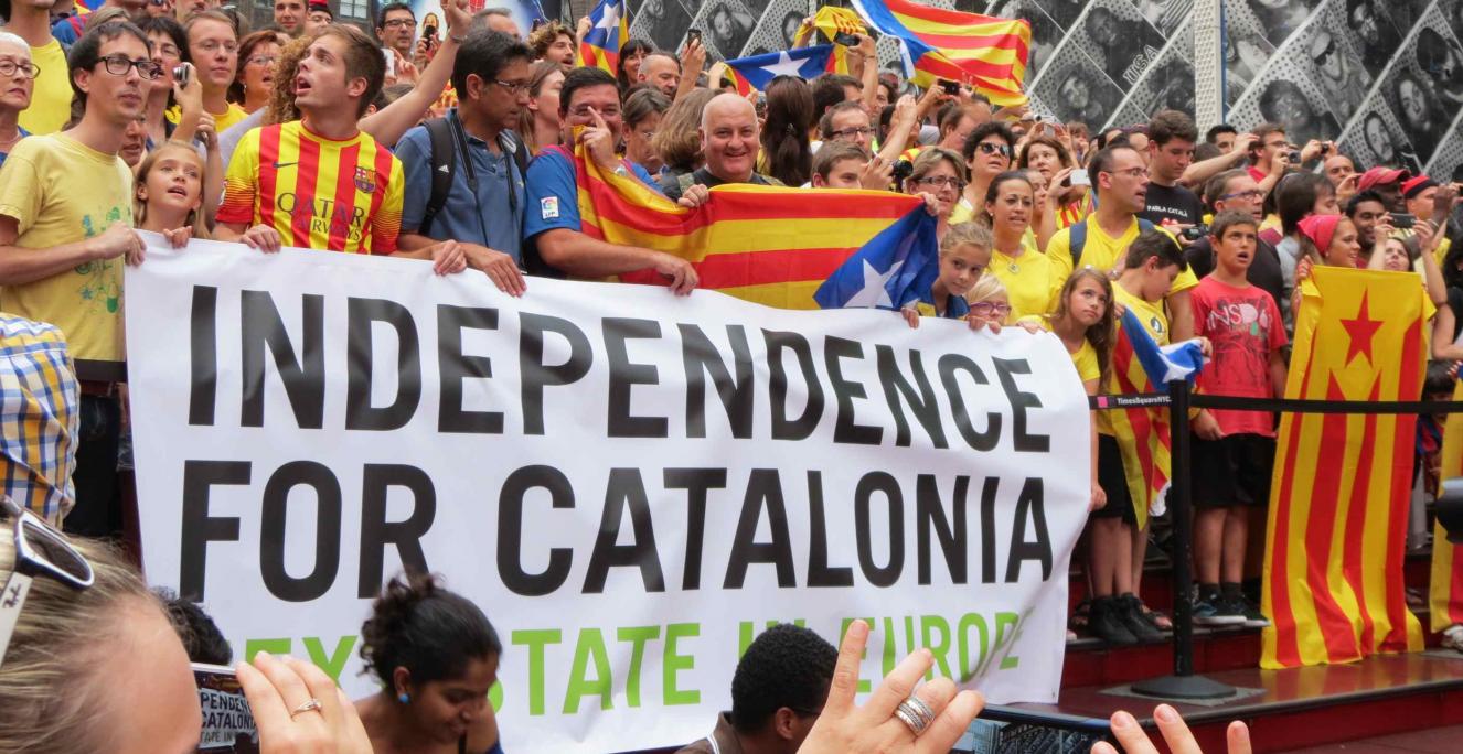Demonstration for catalansk uafhængighed i New York City i august 2013. Demonstration for catalansk uafhængighed i New York City i august 2013.