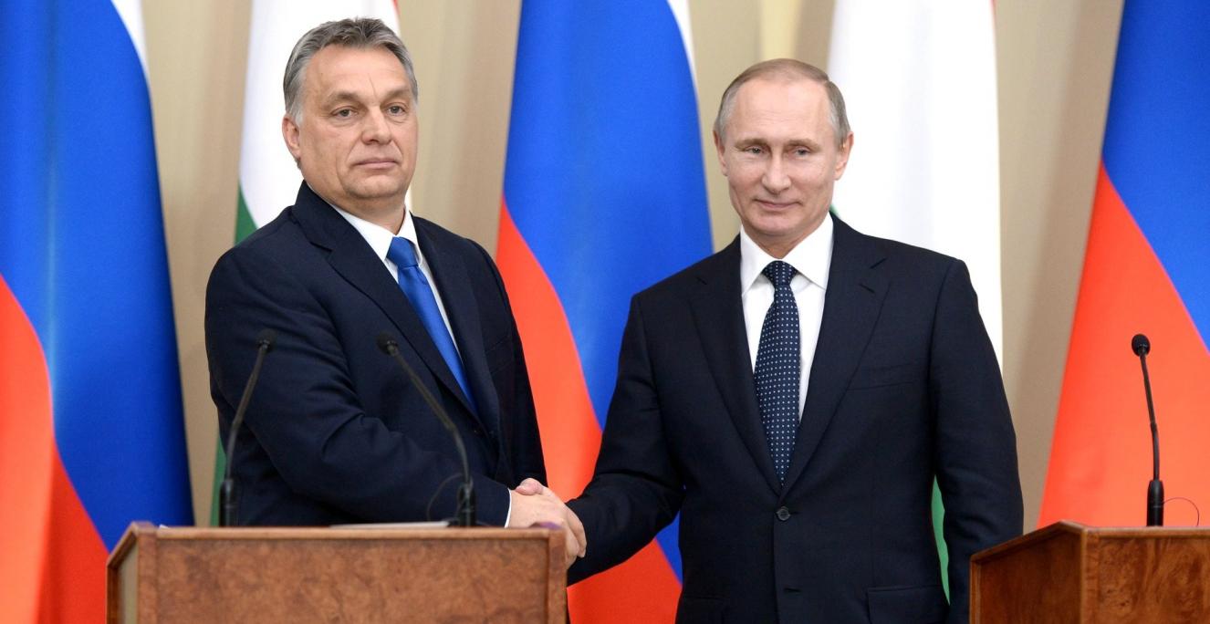 Ungarns premierminister Viktor Orbán og Ruslands præsident Vladimir Putin til et møde i Rusland i 2016. Ungarns premierminister Viktor Orbán og Ruslands præsident Vladimir Putin til et møde i Rusland i 2016.