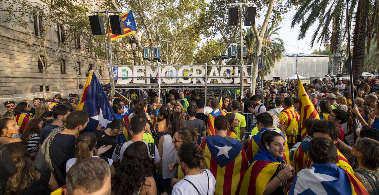Catalanske demonstranter i Barcelona i september 2017. Catalanske demonstranter i Barcelona i september 2017.
