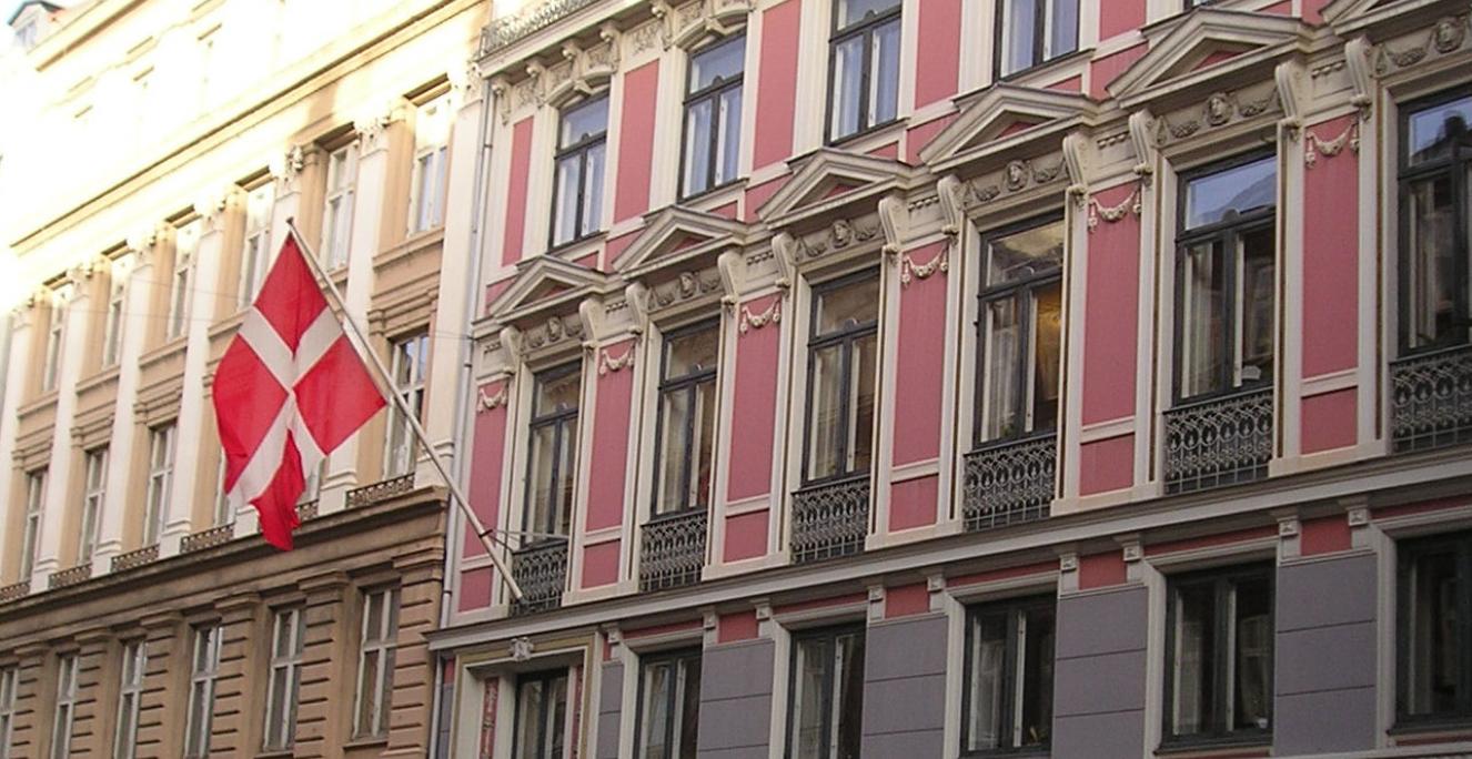 Grænseforeningen har sekretariat i Grænseforeningens hus i Peder Skrams Gade i indre København. Grænseforeningen har sekretariat i Grænseforeningens hus i Peder Skrams Gade i indre København.